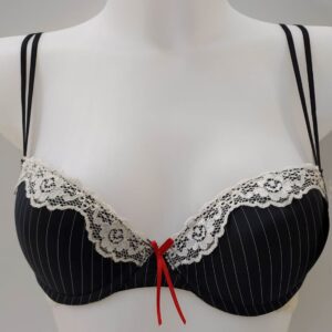 Σετ σουτιέν-σλιπ FILIS Form 6089,μαύρο με δαντέλα.